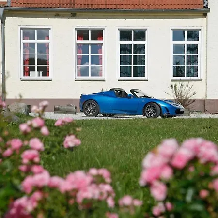 Hotell Boutiquehotel Gut Tribbevitz Auf Ruegen 4*