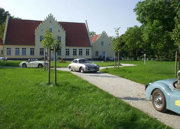 Отель Boutiquehotel Gut Tribbevitz Auf Ruegen 4*