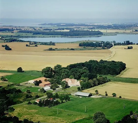 Boutiquehotel Gut Tribbevitz Auf Ruegen